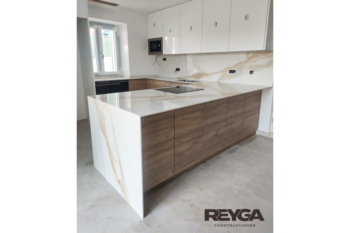 Techlam Marvel Gold Pulido